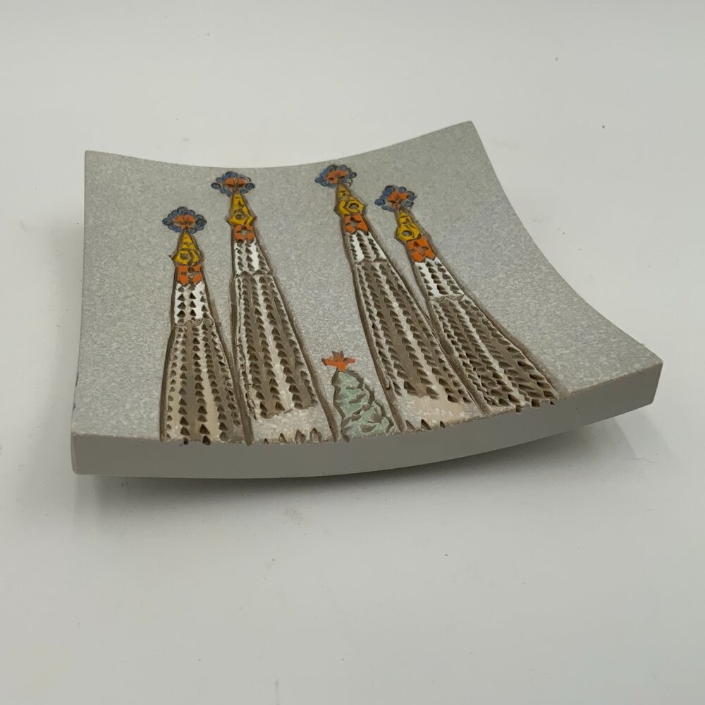 Signed Barcelona Gaudi Mosaic Art Dish No. 04-8 Artbona Sagrada Familia Holiday - Picture 6 of 8